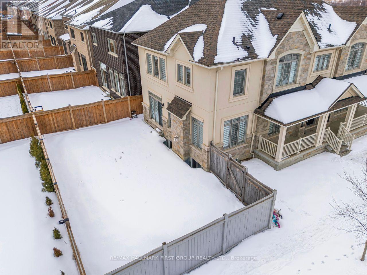 21 SOUTER DRIVE,Whitby,,
