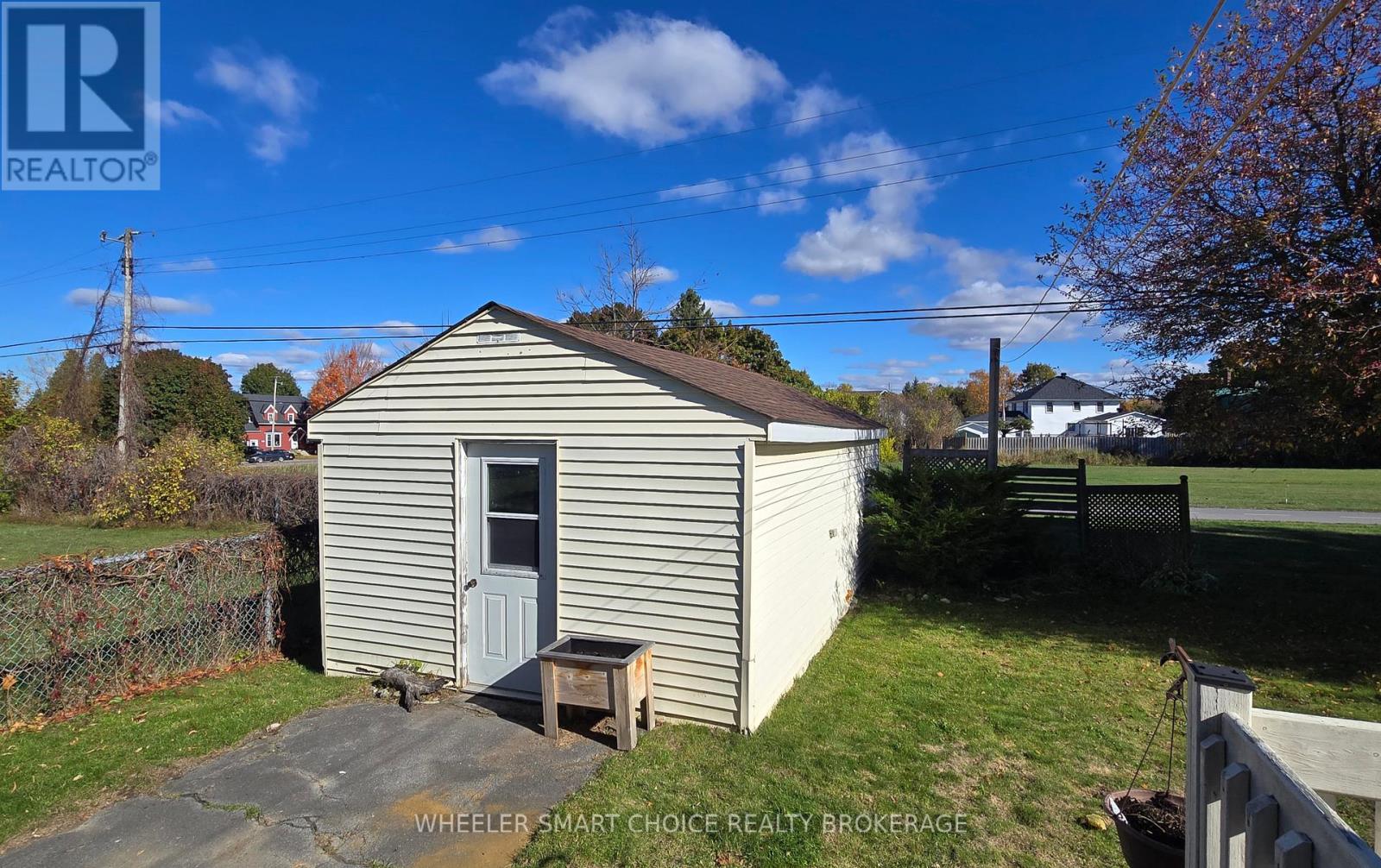 40 ST LAURENT AVENUE - 30