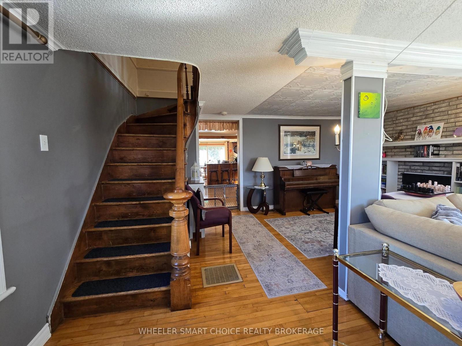 40 ST LAURENT AVENUE - 4