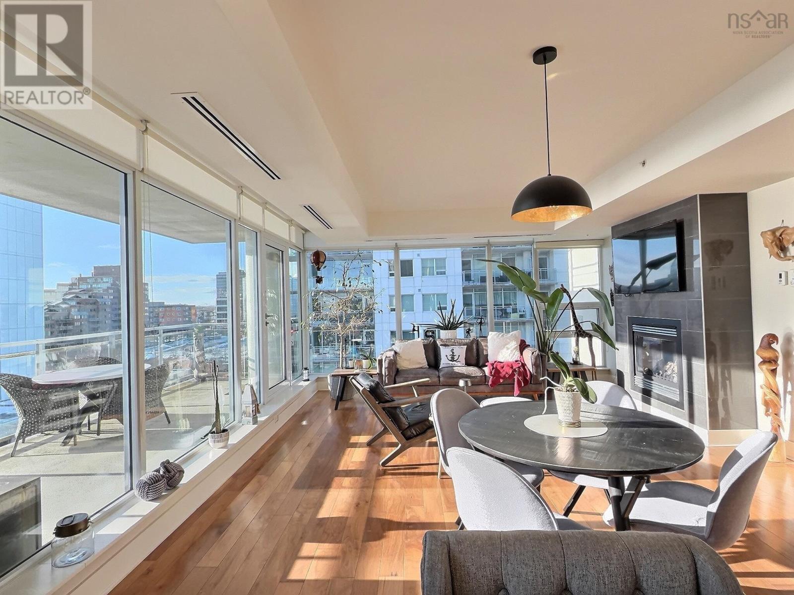 Property 5 of 22 of 706 31 Kings Wharf Place