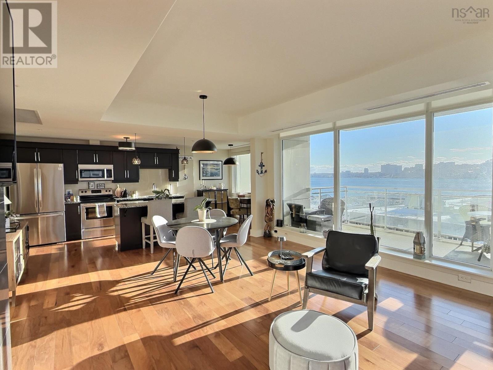 Property 2 of 22 of 706 31 Kings Wharf Place