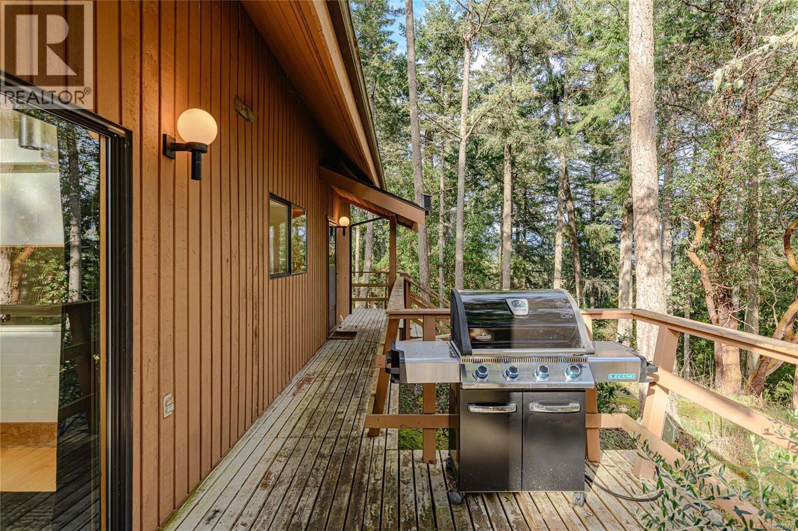  392 Langs Road, Salt Spring
