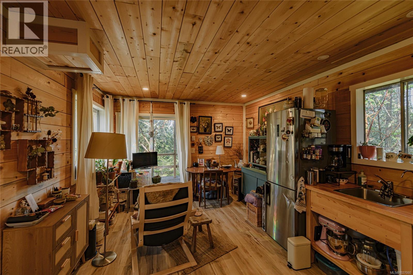  392 Langs Road, Salt Spring