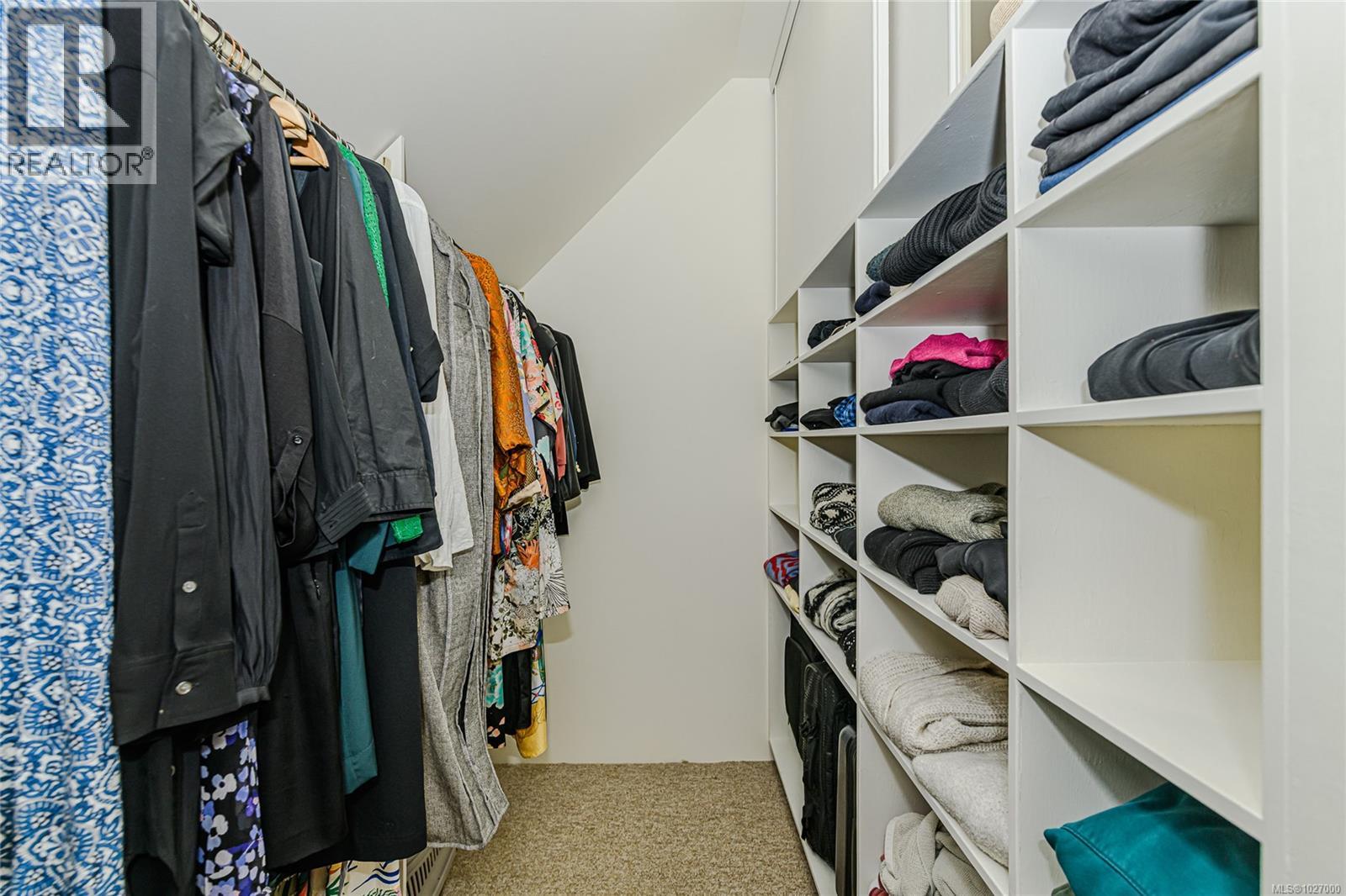  392 Langs Road, Salt Spring