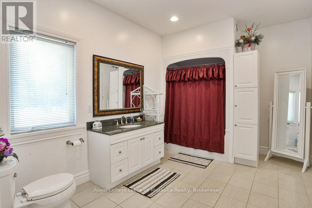2411 HWY. 118 E. HIGHWAY - 19