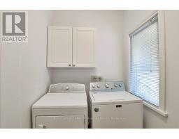 2411 Hwy. 118 E. Highway, Bracebridge, ON P1L1X1 Photo 29