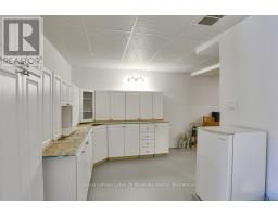 2411 Hwy. 118 E. Highway, Bracebridge, ON P1L1X1 Photo 32