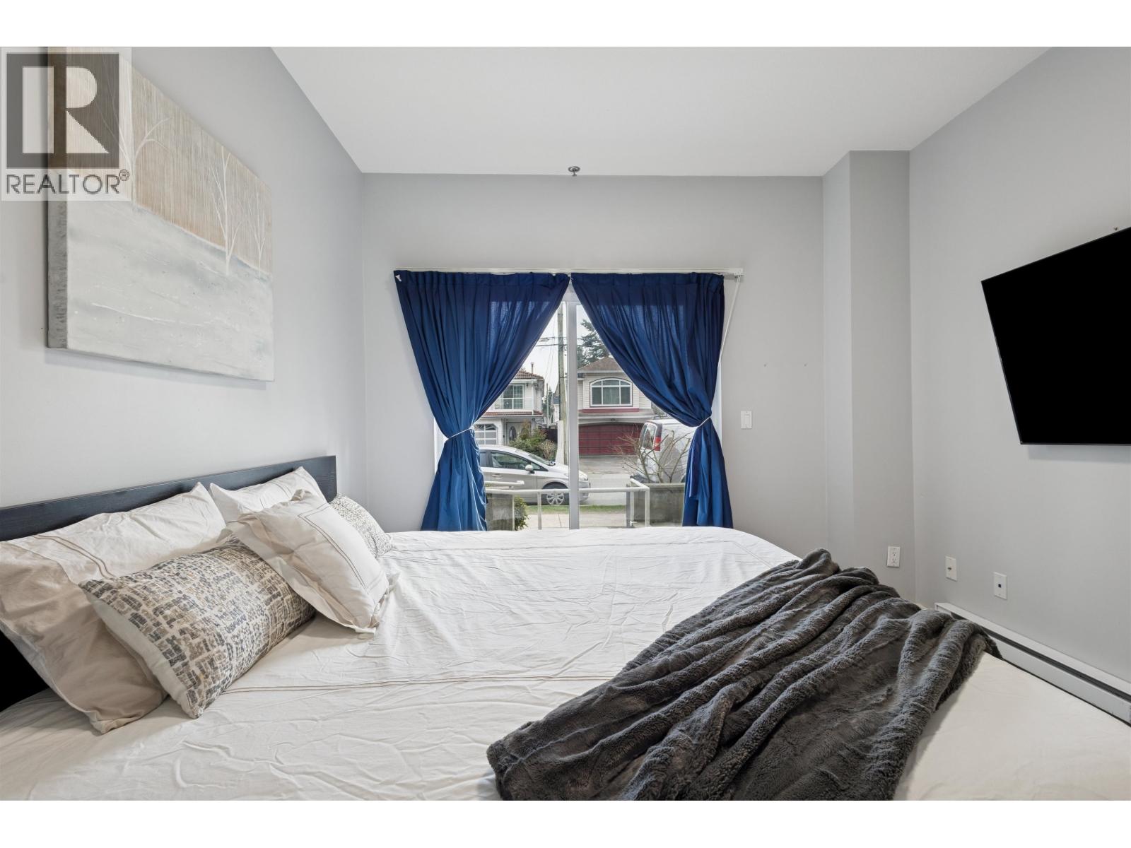 201 1661 FRASER AVENUE, Port Coquitlam