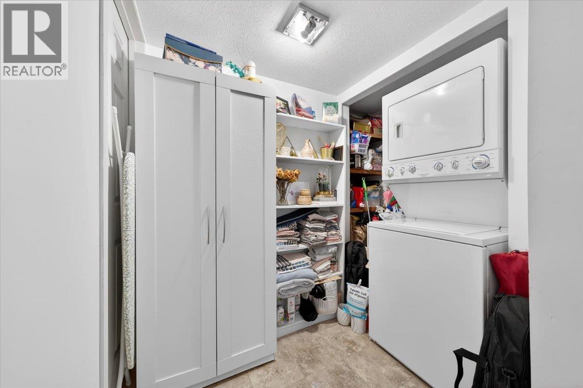 1736 PEKRUL PLACE, Port Coquitlam