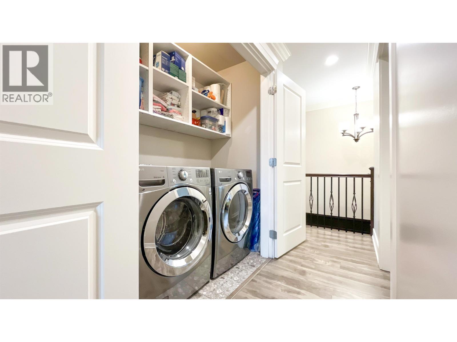 101 910 DELESTRE AVENUE, Coquitlam