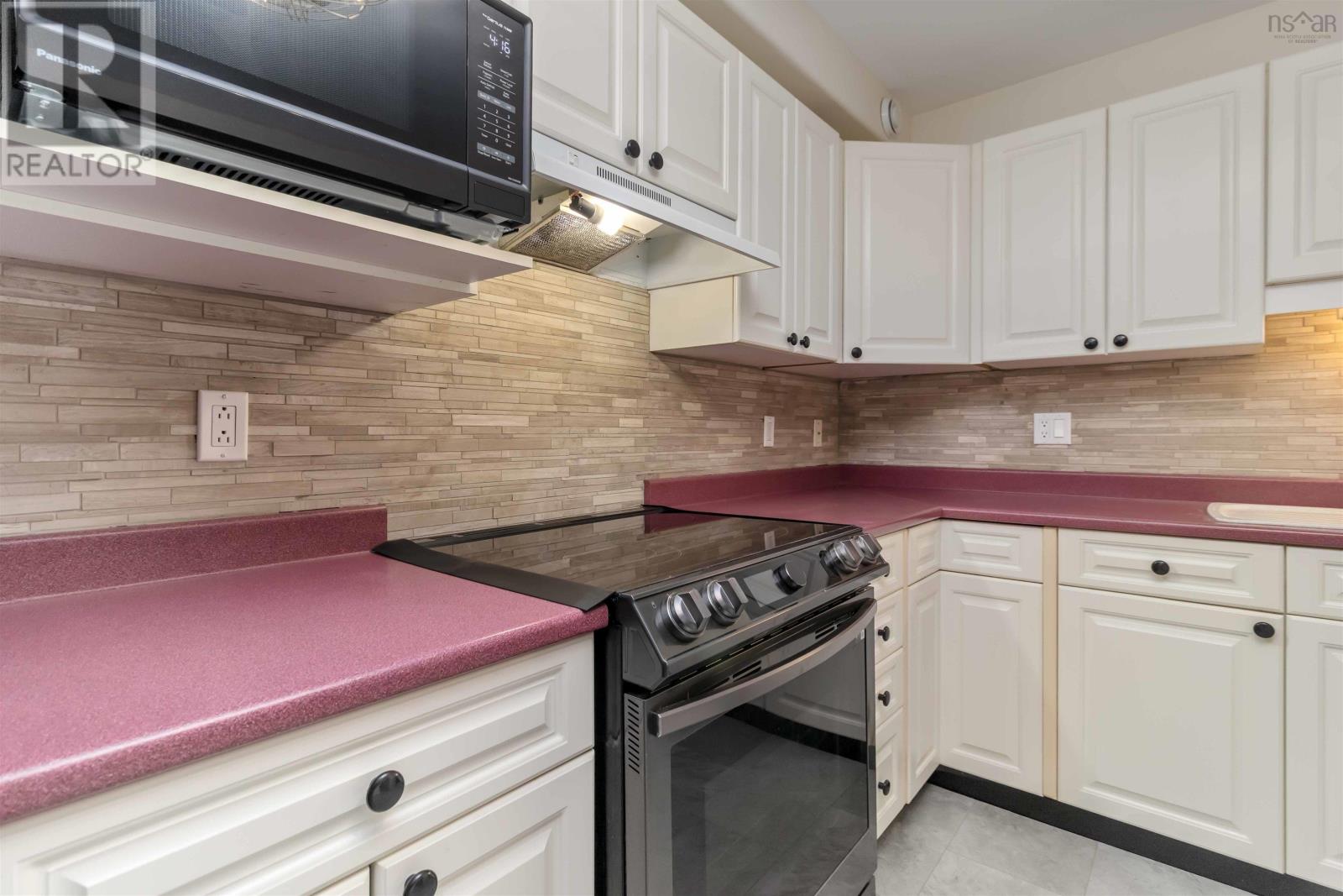 Property 26 of 50 of 101 211 Hammonds Plains Road