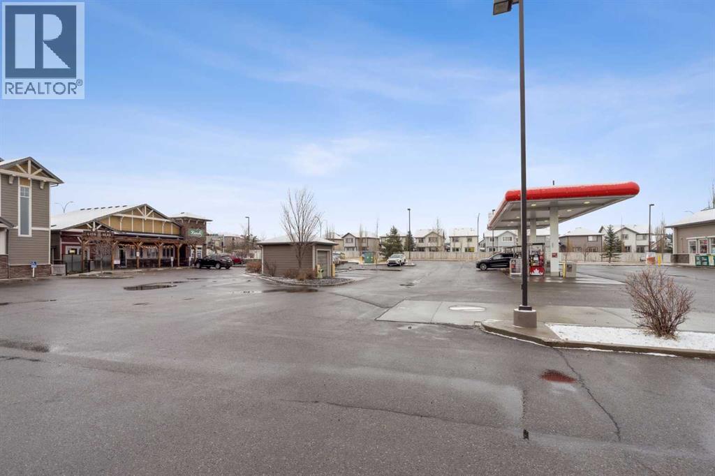 101 Sunset Drive, Cochrane