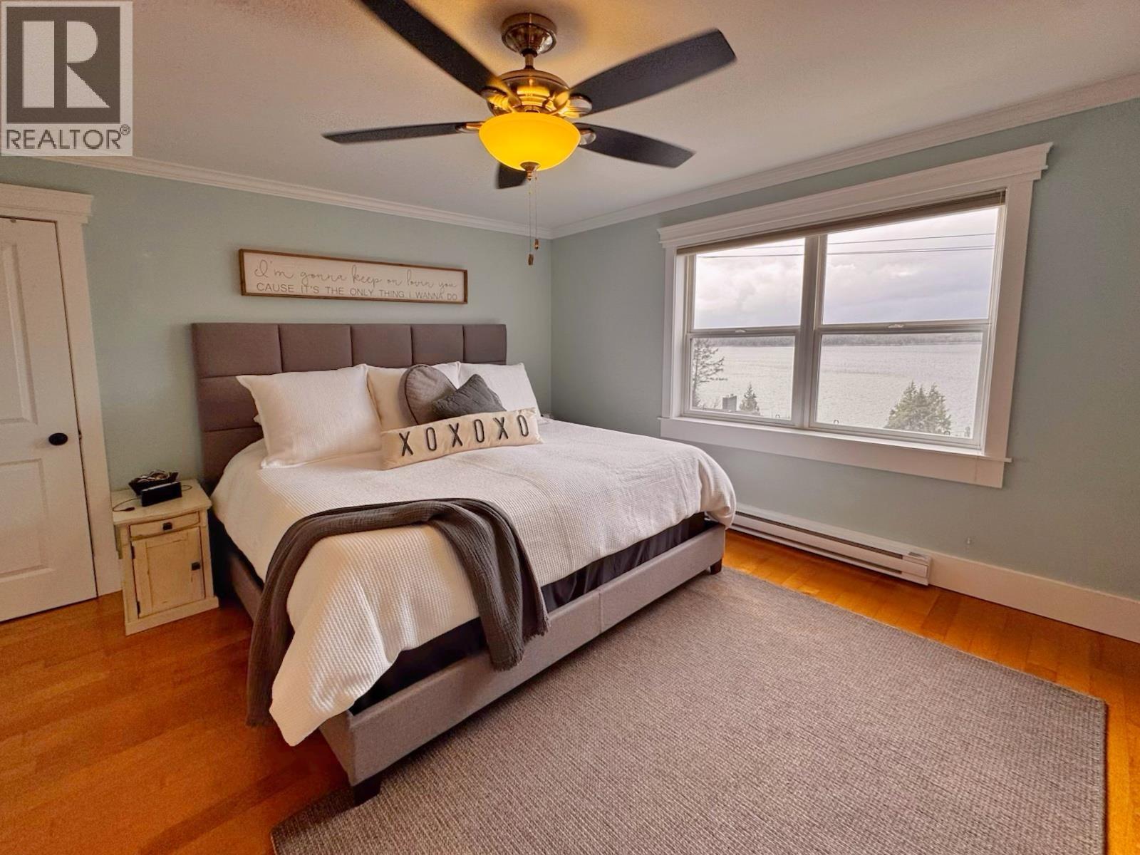 2129 GRAHAM AVENUE - 20