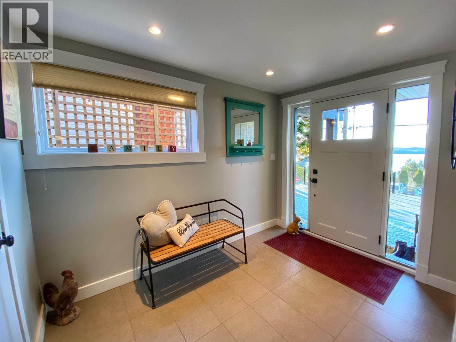 2129 GRAHAM AVENUE - 31