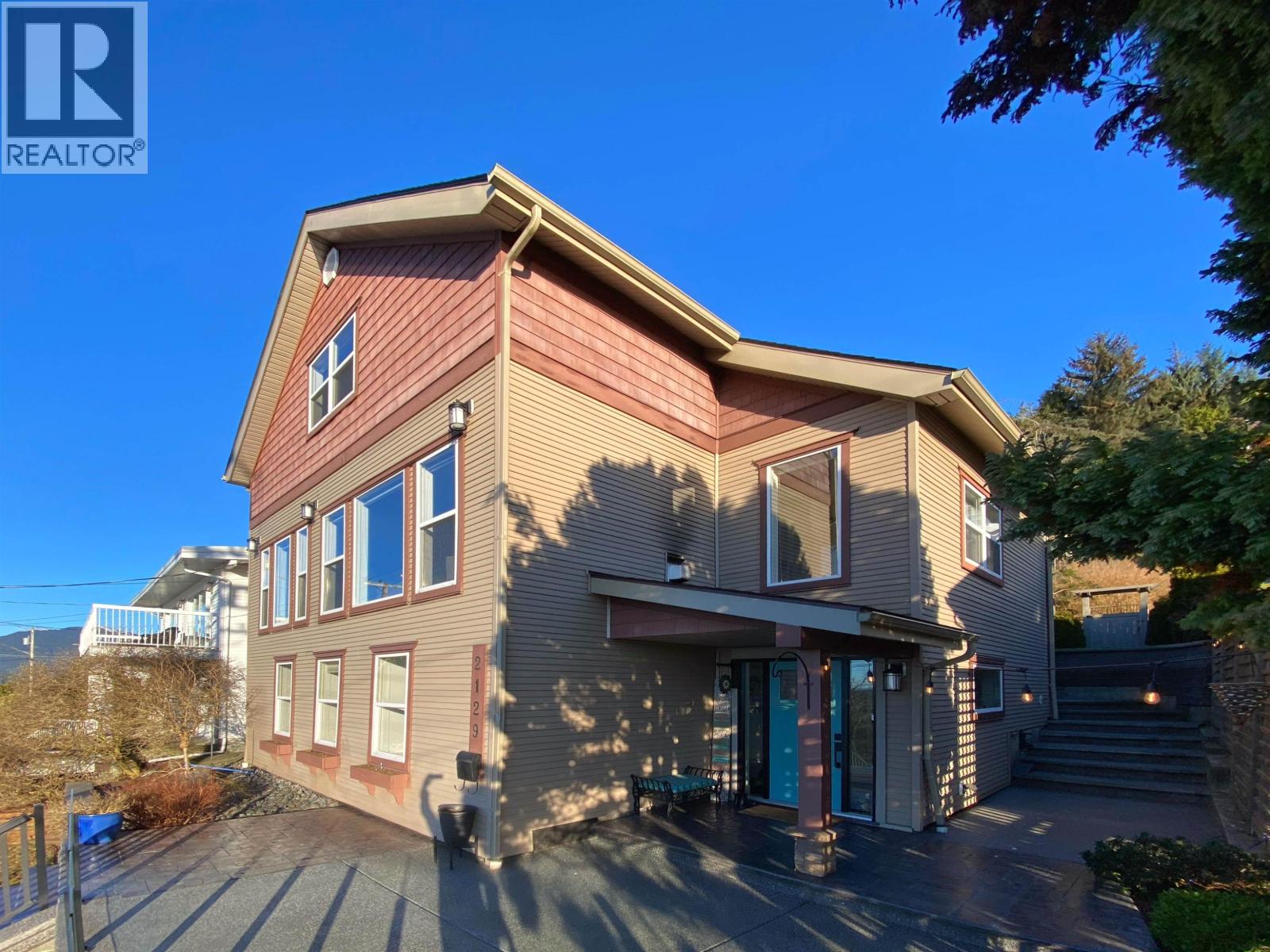 2129 GRAHAM AVENUE - 39