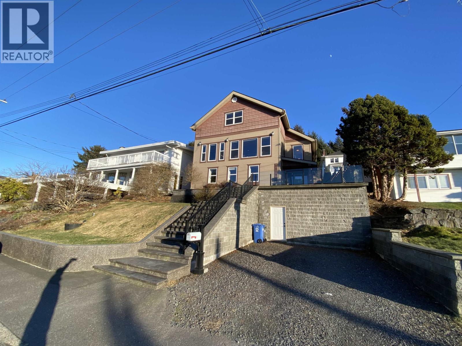 2129 GRAHAM AVENUE - 40