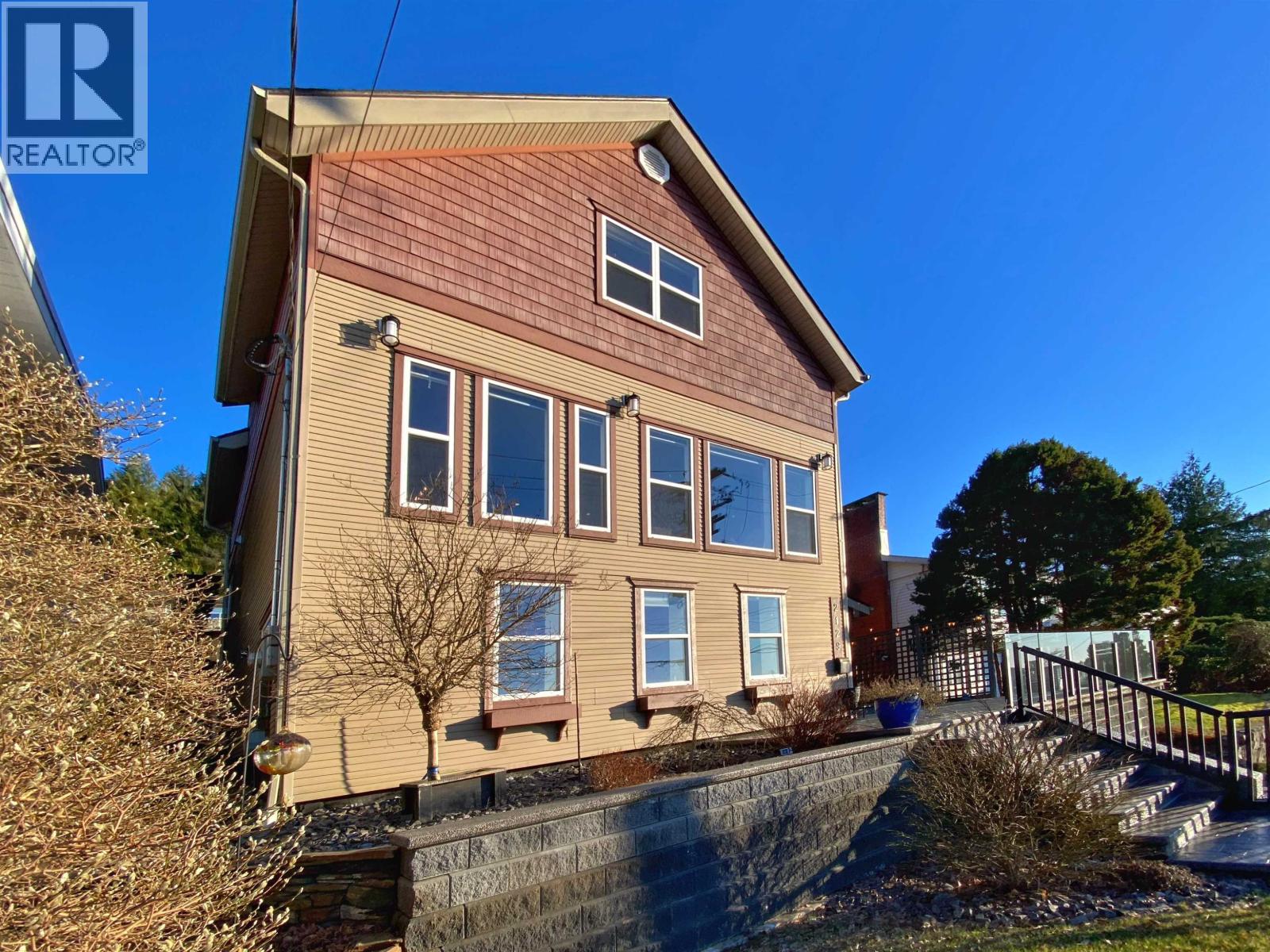 2129 GRAHAM AVENUE - 38