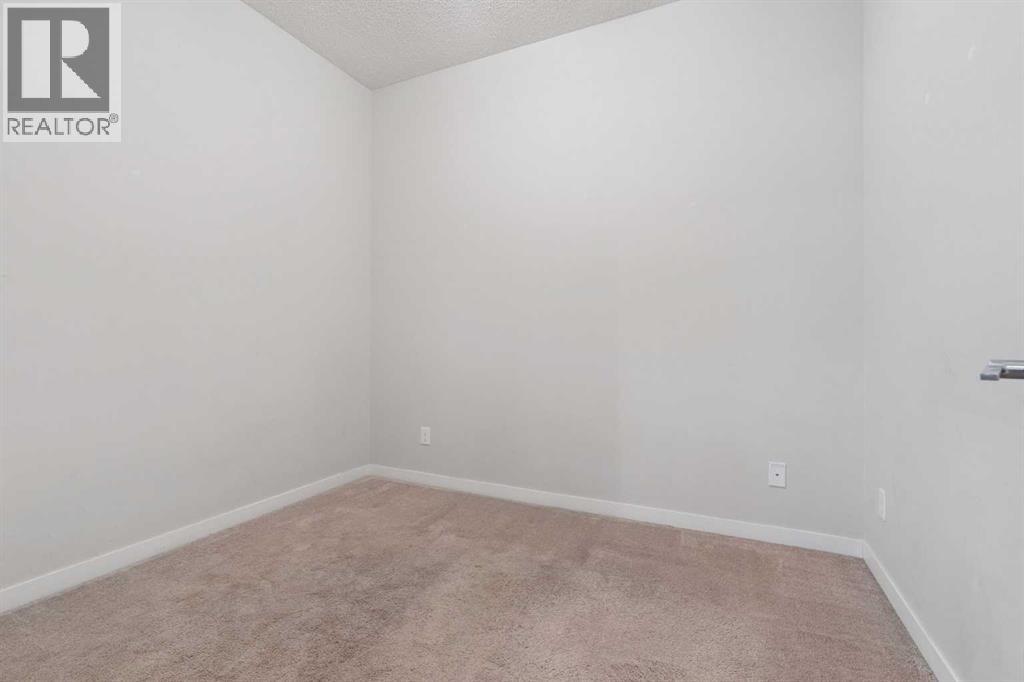 101 Sunset Drive, Cochrane