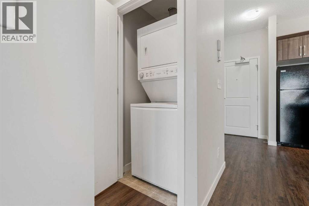 101 Sunset Drive, Cochrane