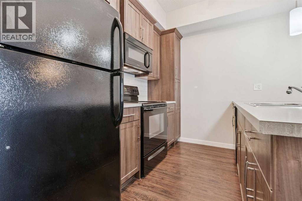 101 Sunset Drive, Cochrane