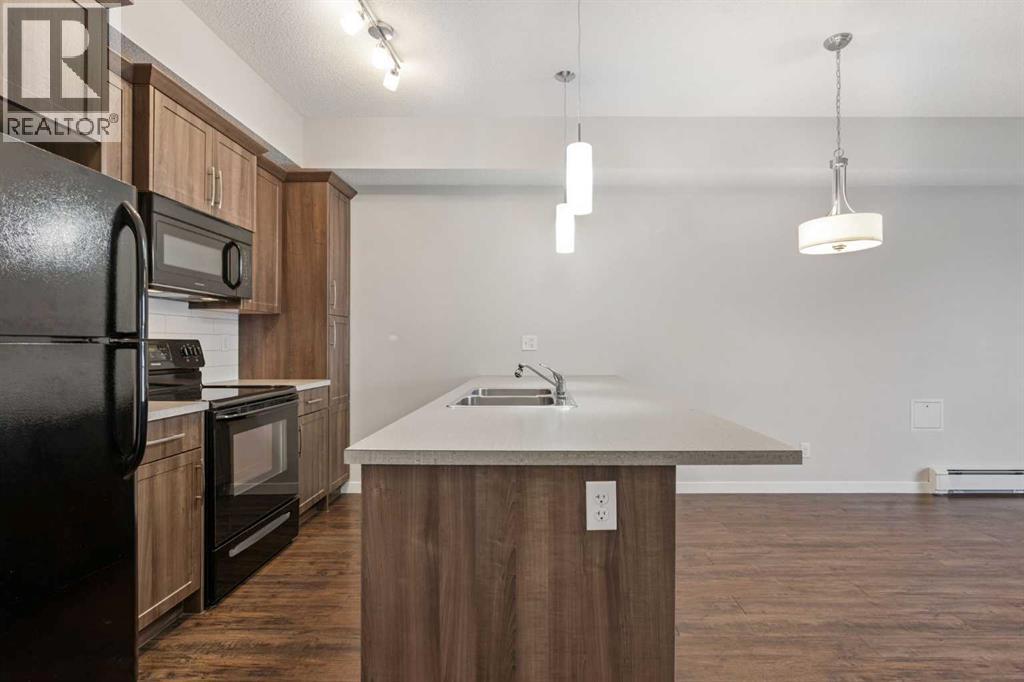 101 Sunset Drive, Cochrane