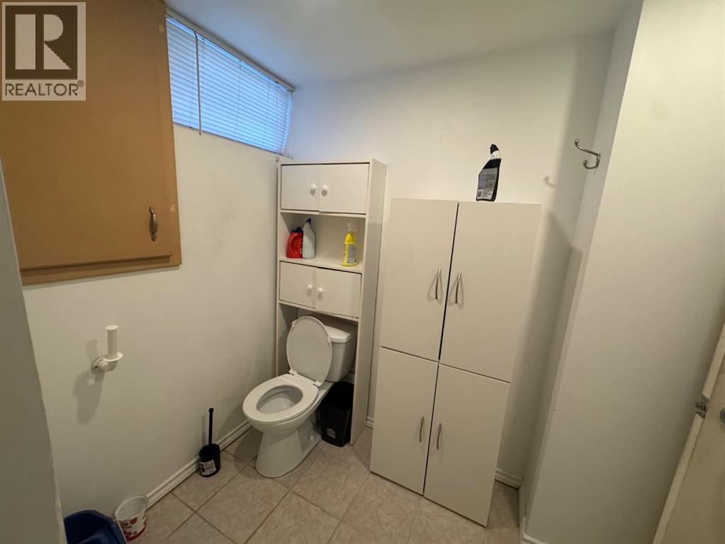 Single Family House for Sale in  Huntchester Crescent NE Huntington Hills Calgary 