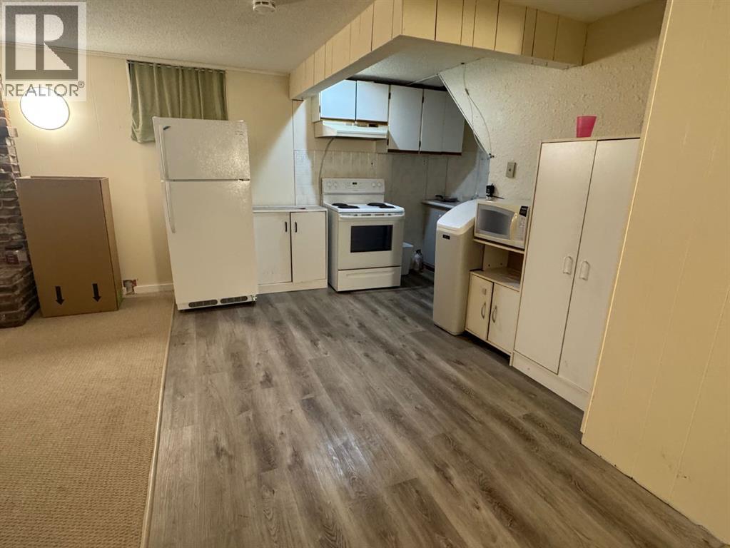 Single Family House for Sale in  Huntchester Crescent NE Huntington Hills Calgary 