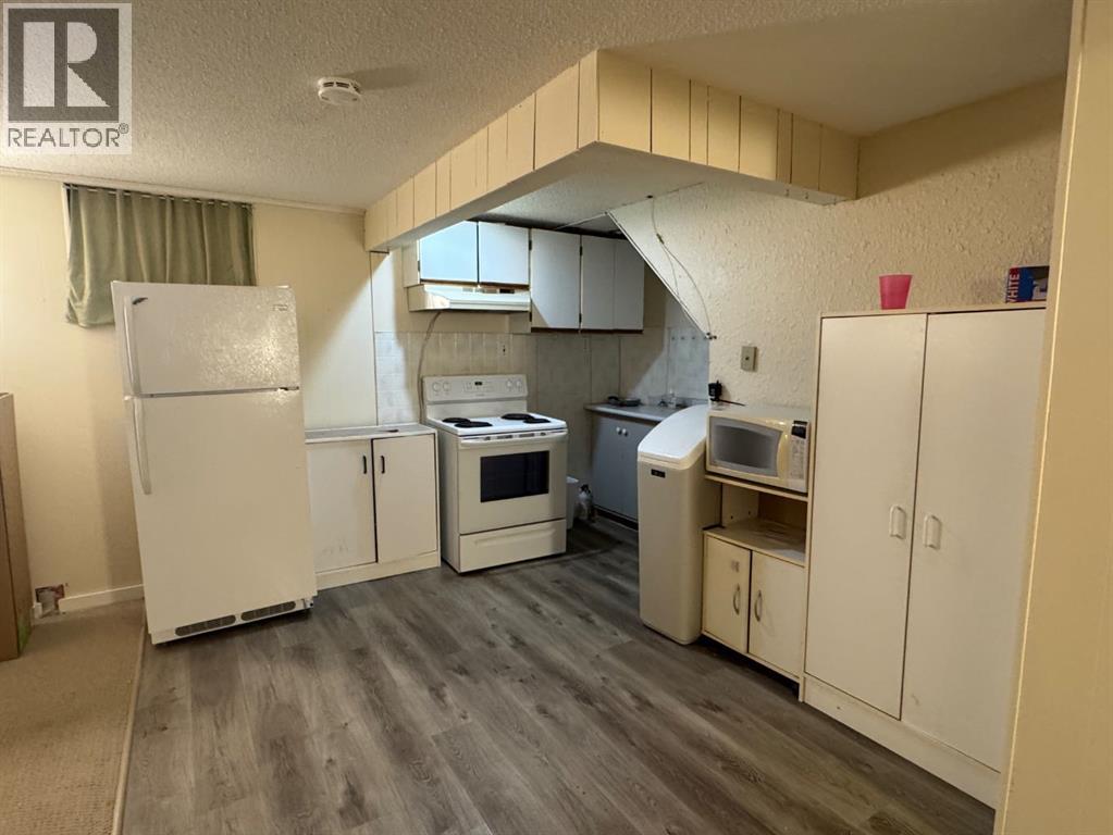 Single Family House for Sale in  Huntchester Crescent NE Huntington Hills Calgary 