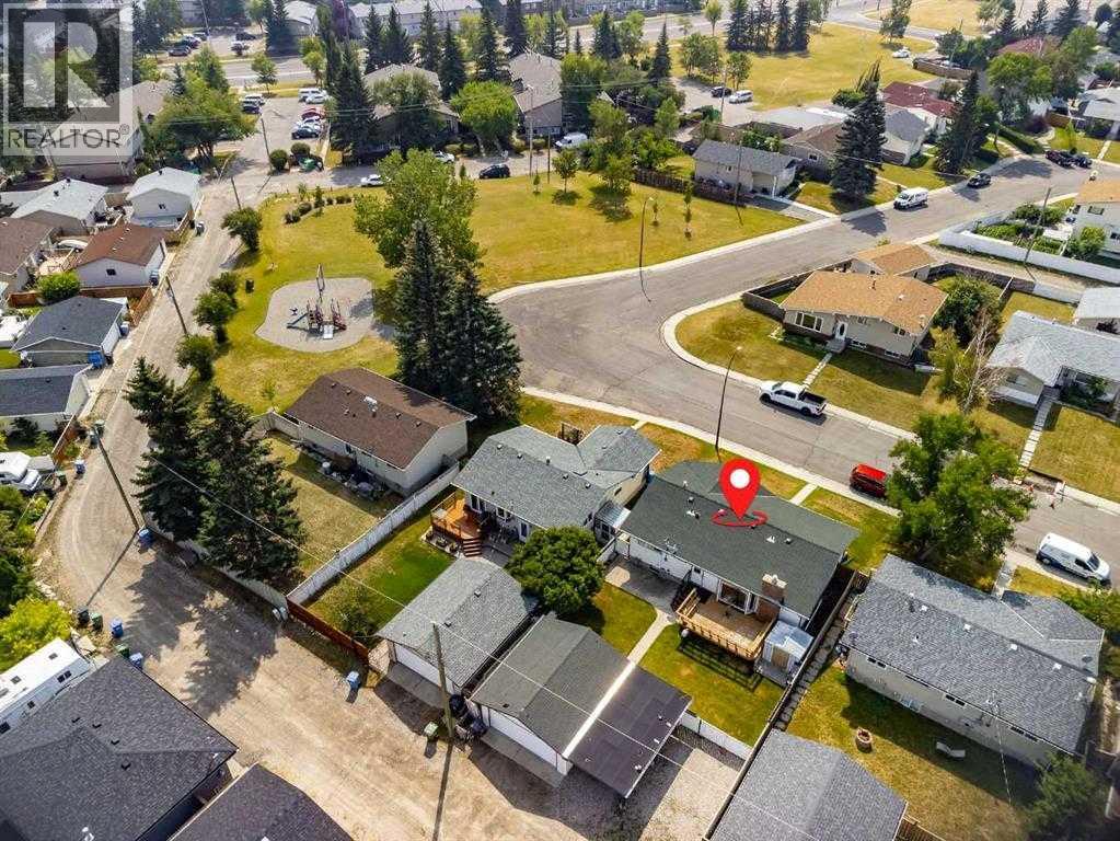 Single Family House for Sale in  Huntchester Crescent NE Huntington Hills Calgary 