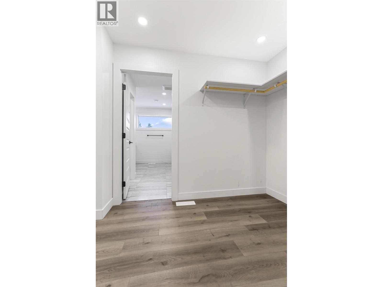 5224 SMITH AVENUE - 21