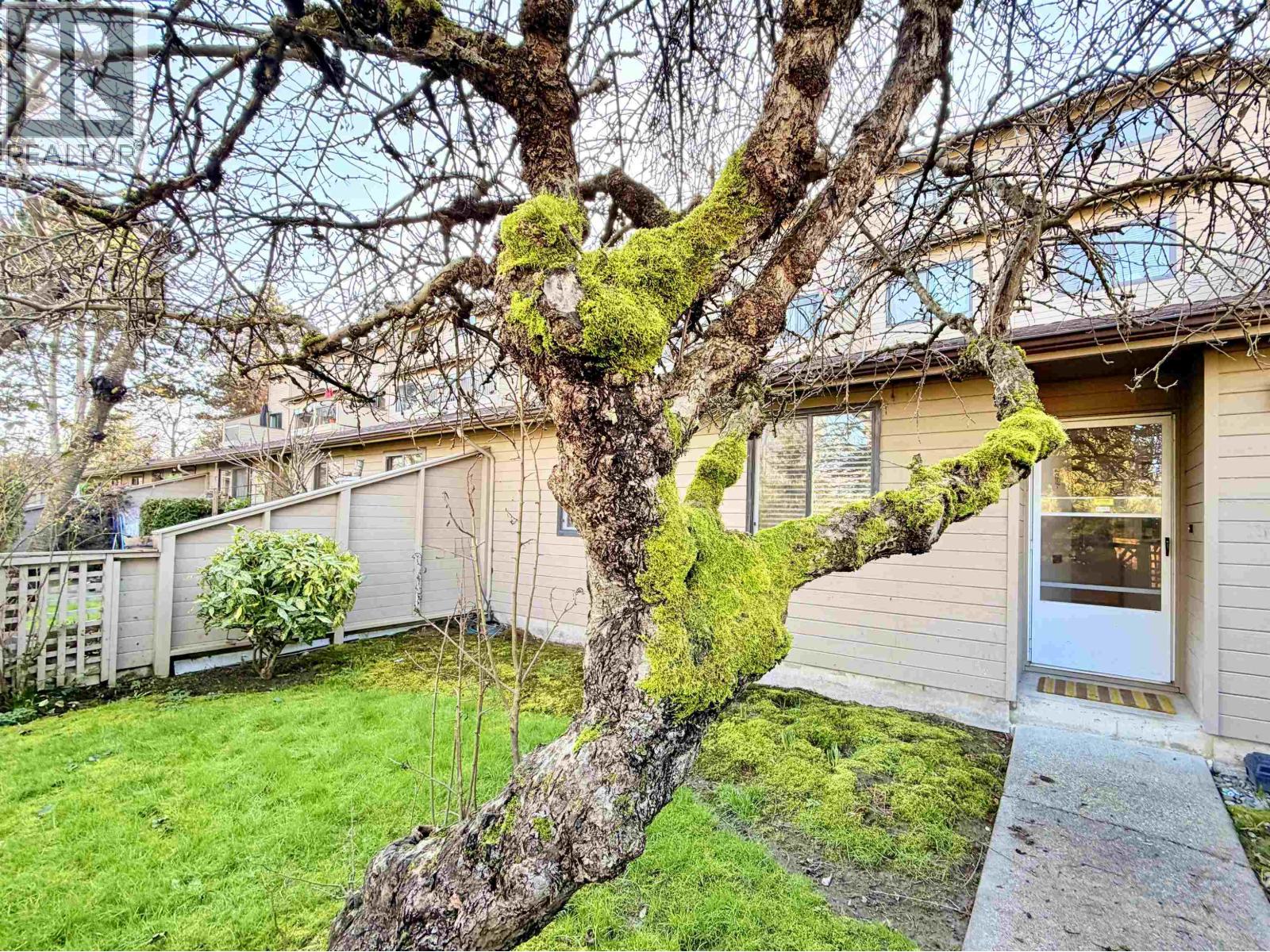 #102-8040 COLONIAL Drive, Richmond