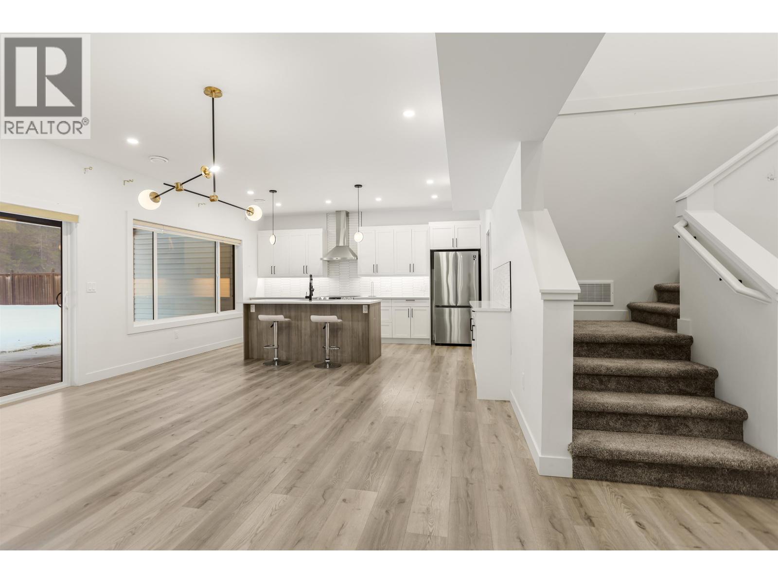 5224 SMITH AVENUE - 5