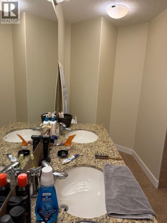 Single Family House for Sale in   Varsity Estates Circle NW Varsity Calgary 