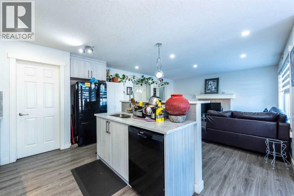 33 Martha's Meadow Place NE - Photo 5 of 50, Calgary, Alberta