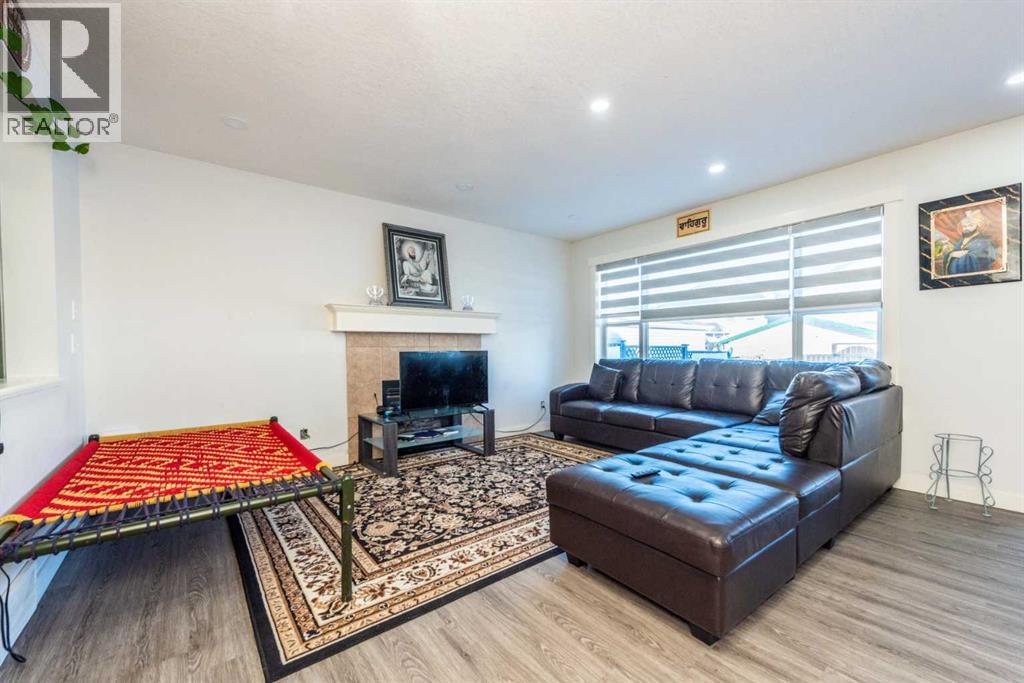 Single Family House for Sale in  Martha