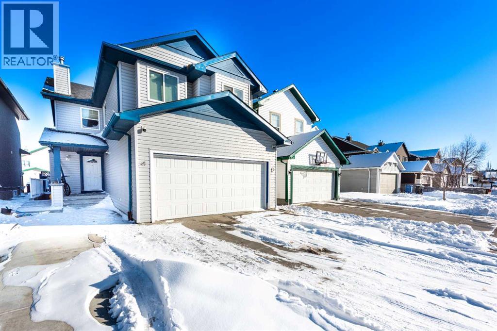 33 Martha's Meadow Place NE - Photo 2 of 50, Calgary, Alberta