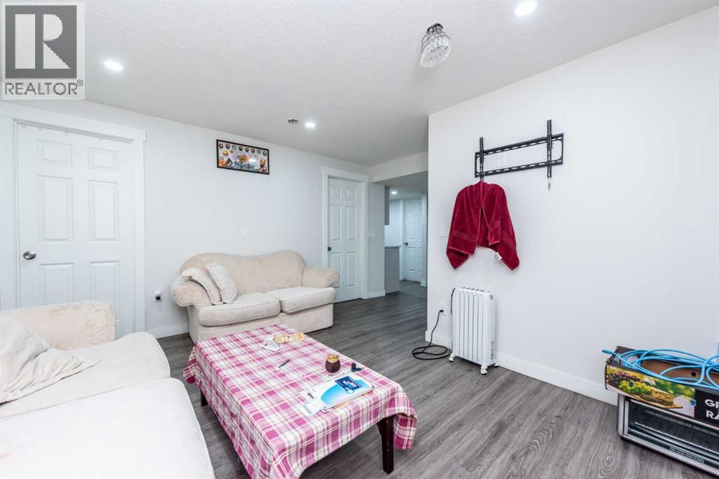 Single Family House for Sale in  Martha