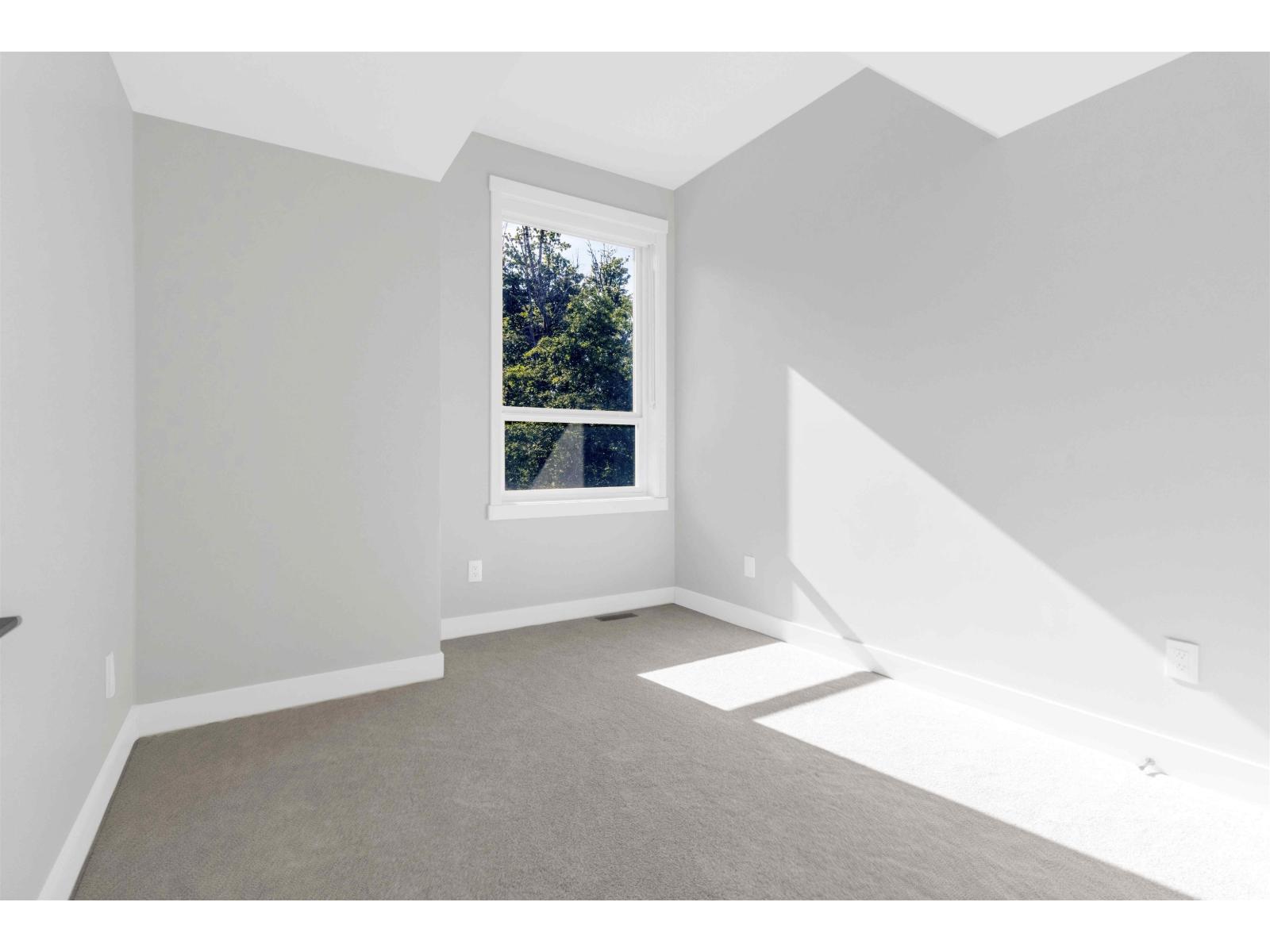 7686 196 STREET, Langley