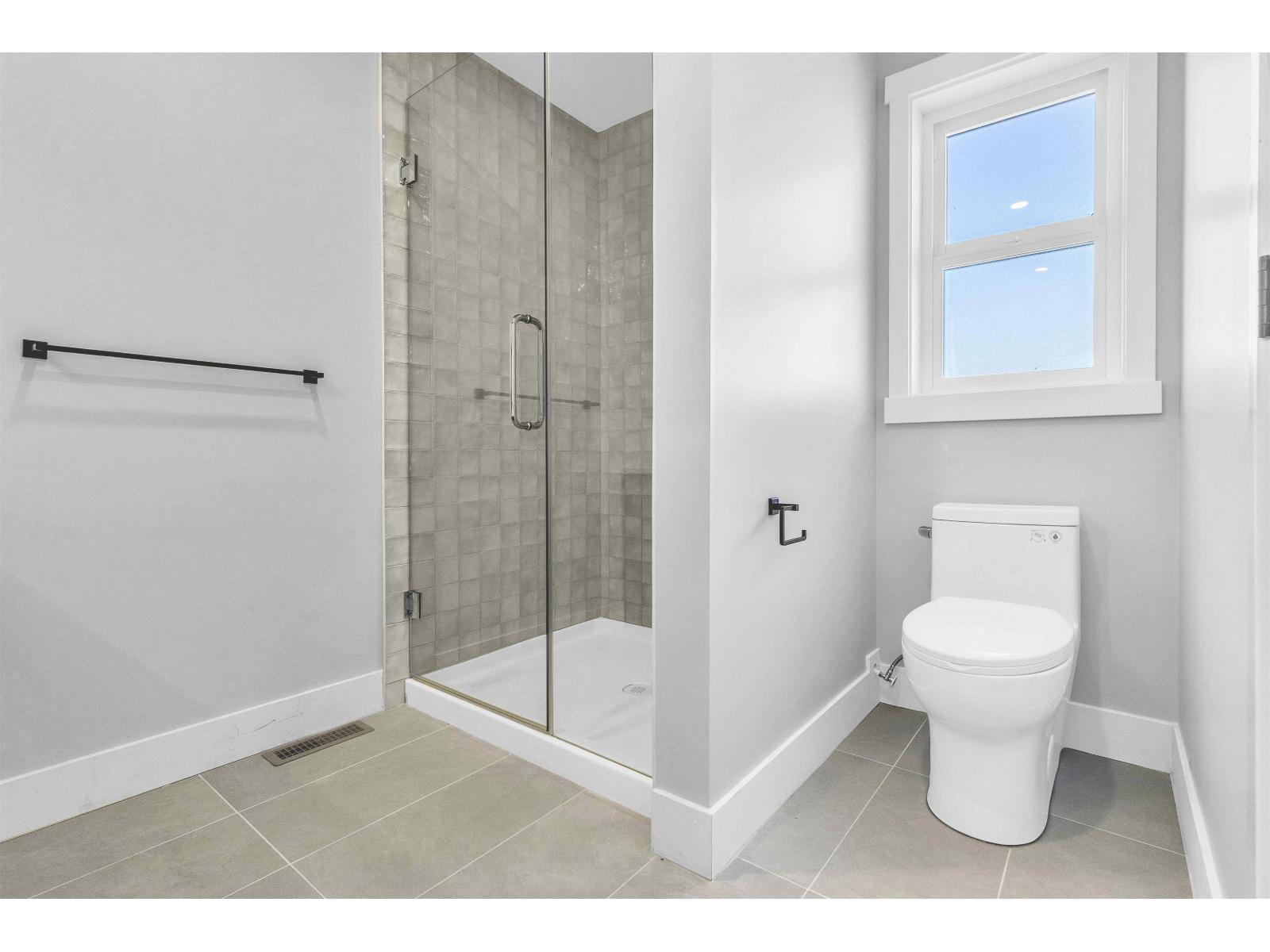 7686 196 STREET, Langley