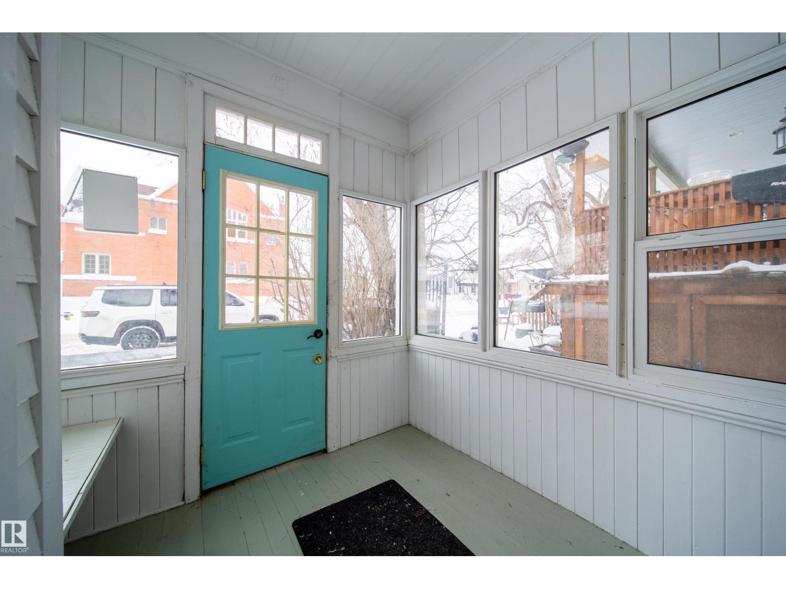 10803 93 ST NW - Photo 3 of 41, Edmonton, Alberta