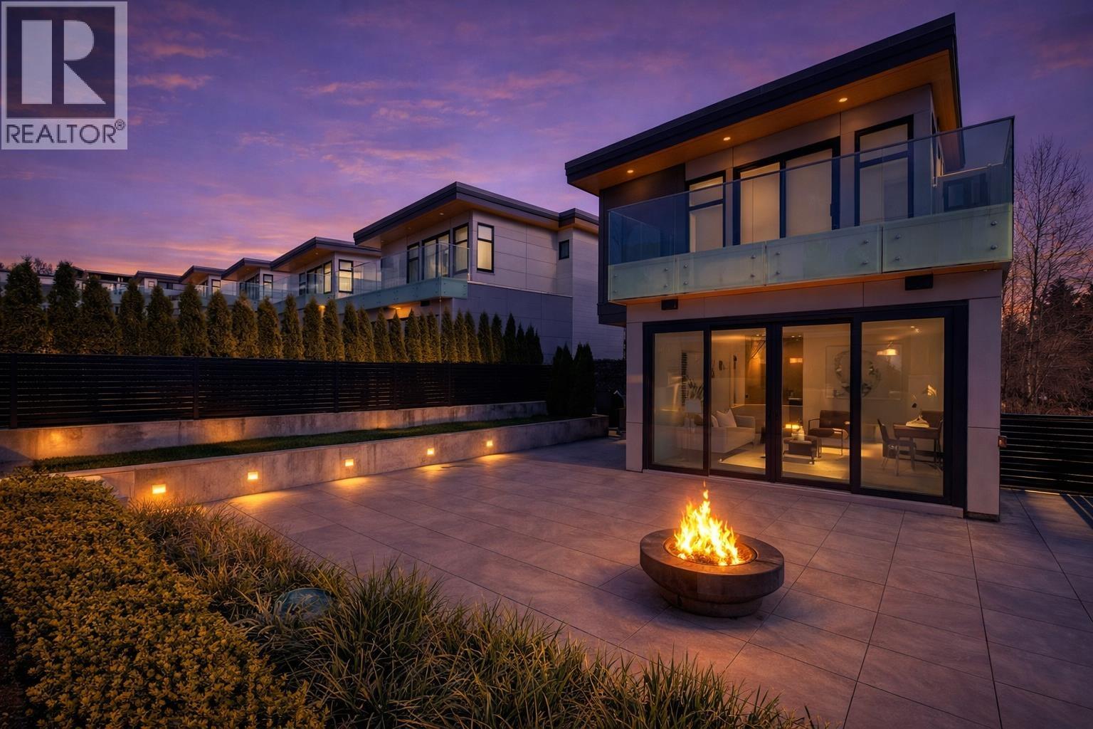 598 ARTHUR ERICKSON PLACE, West Vancouver