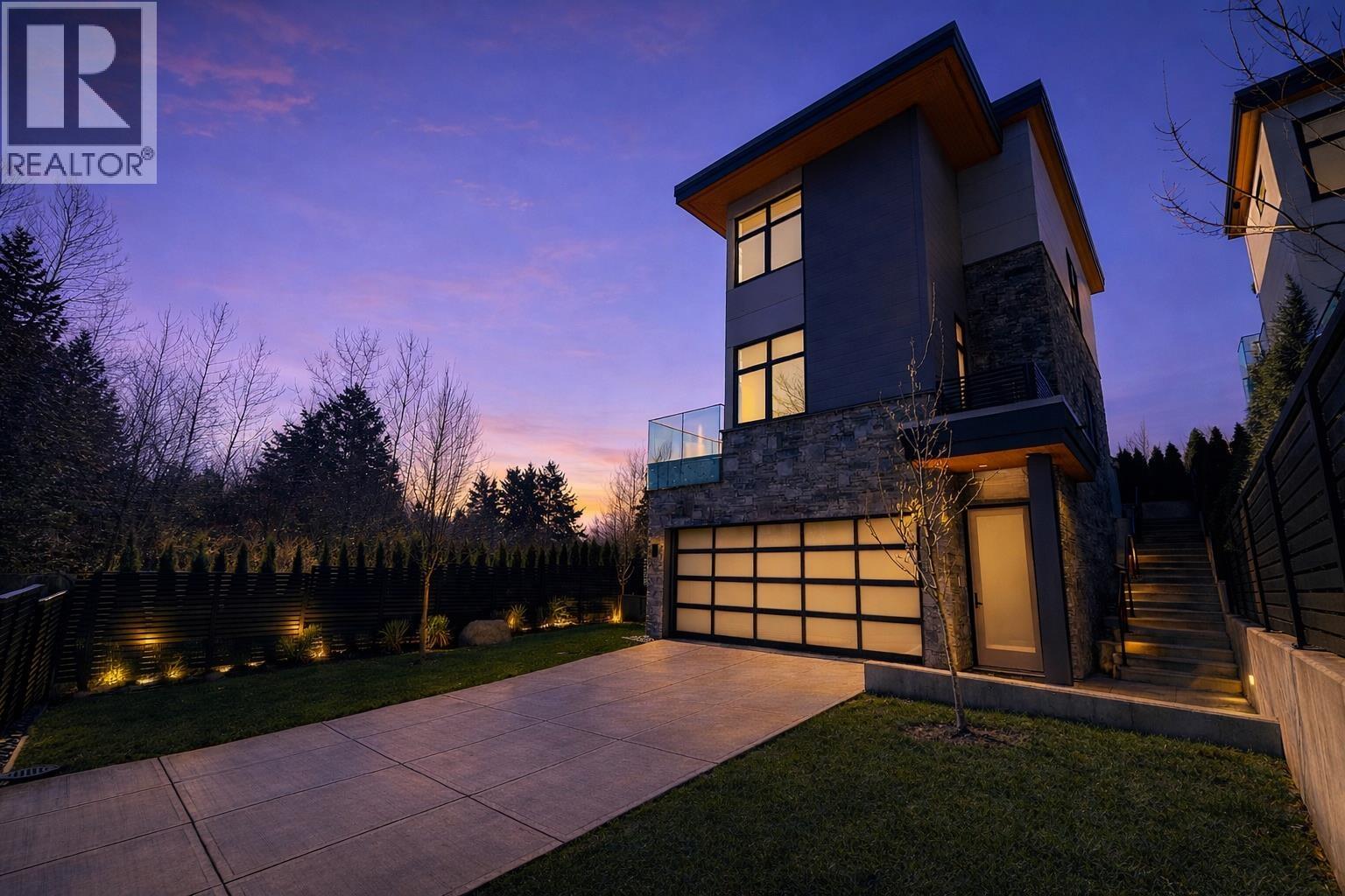 598 ARTHUR ERICKSON PLACE, West Vancouver