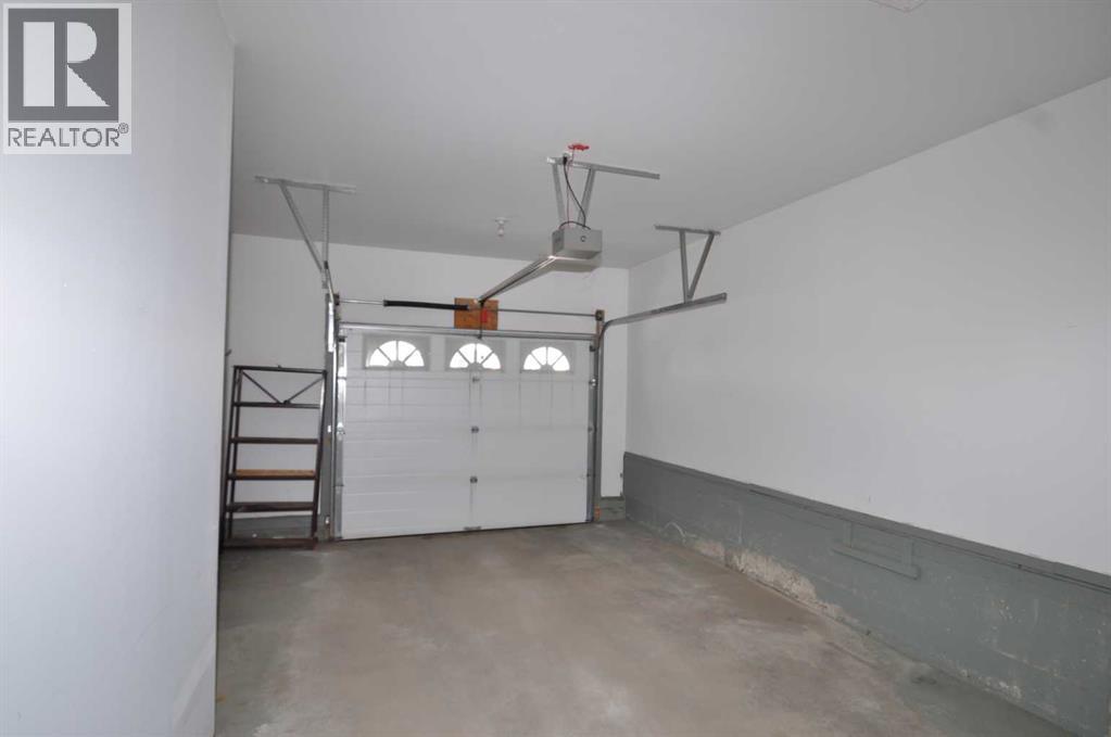 Single Family House for Sale in  Edenwold Green NW Edgemont Calgary 