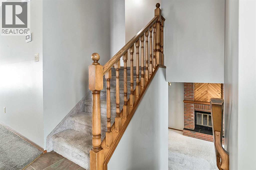 Single Family House 4 Level for Sale in  Macewan Meadow Way NW MacEwan Glen Calgary 