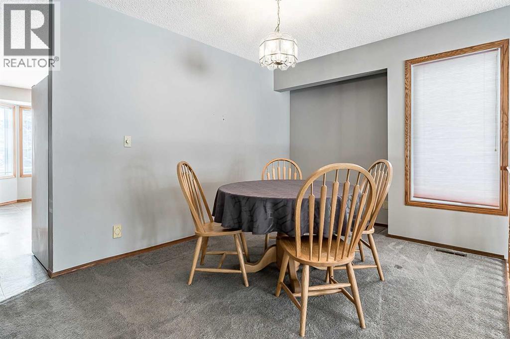 Single Family House 4 Level for Sale in  Macewan Meadow Way NW MacEwan Glen Calgary 