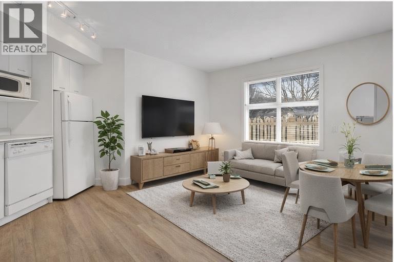 100 533 Yates Road, Kelowna