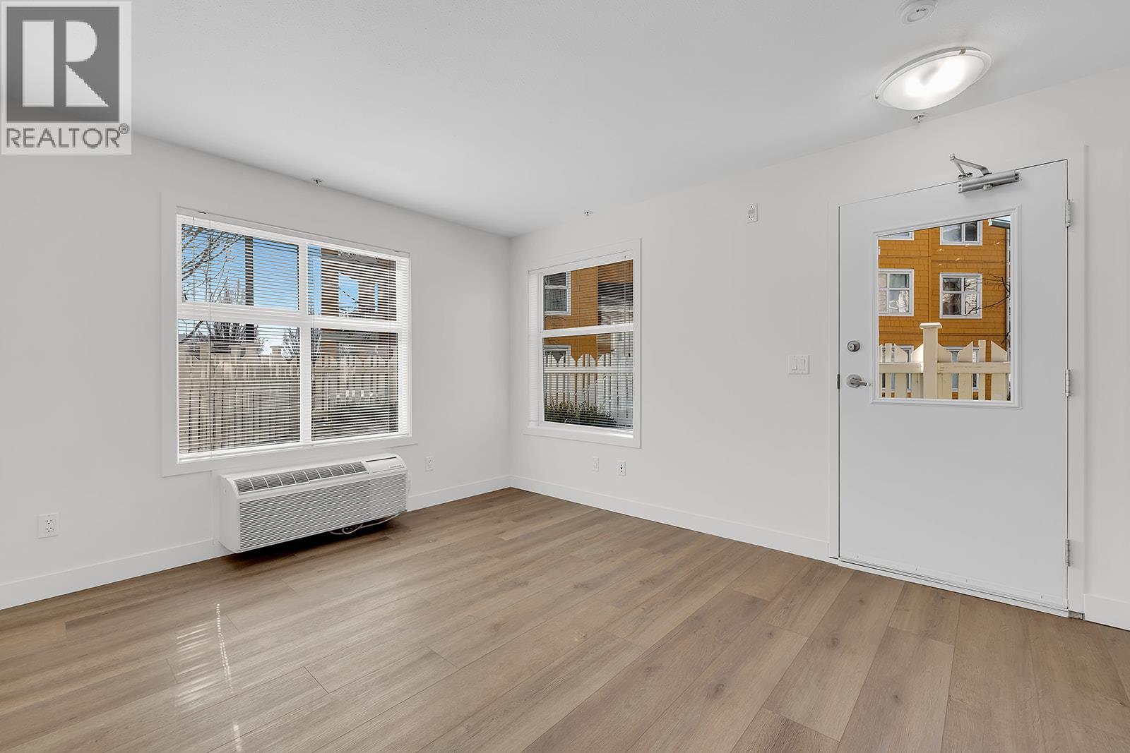 100 533 Yates Road, Kelowna