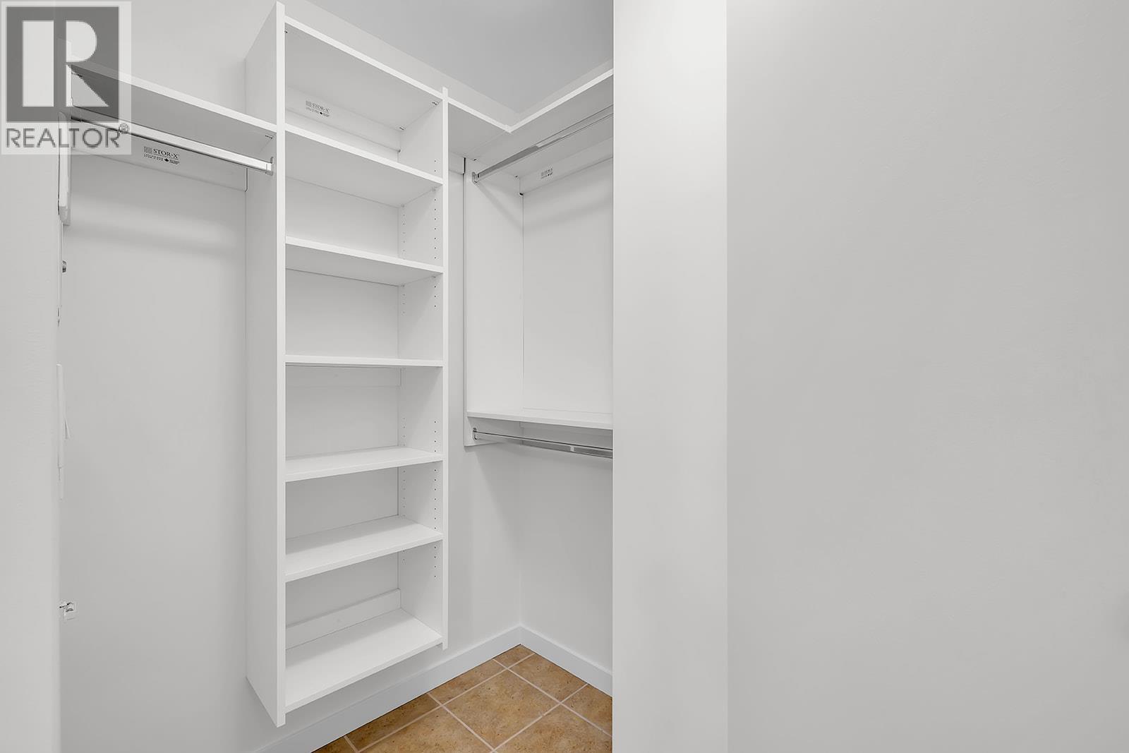 100 533 Yates Road, Kelowna