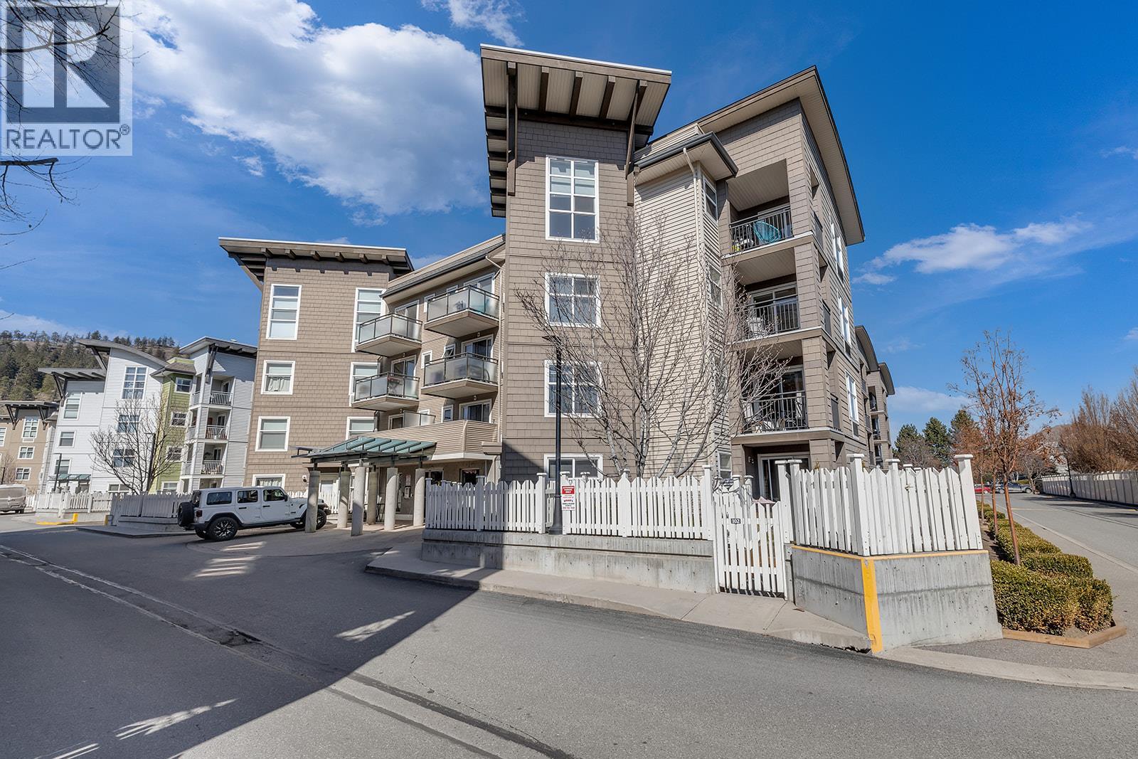 100 533 Yates Road, Kelowna