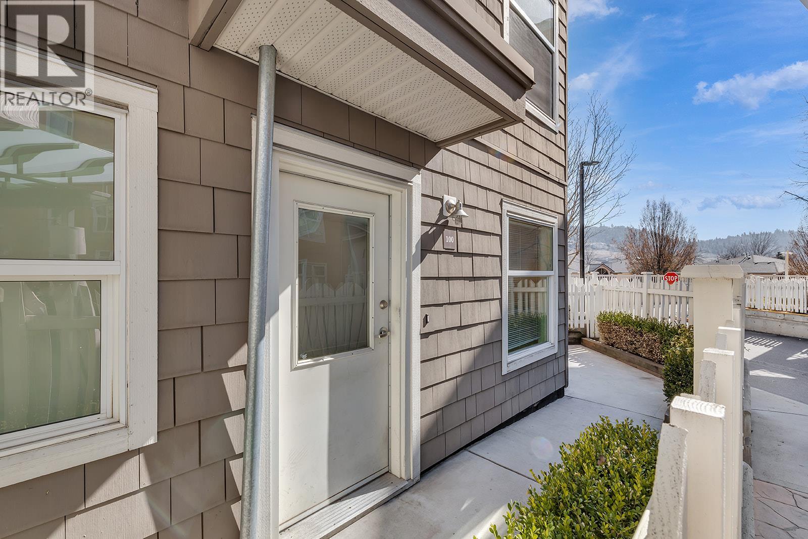 100 533 Yates Road, Kelowna